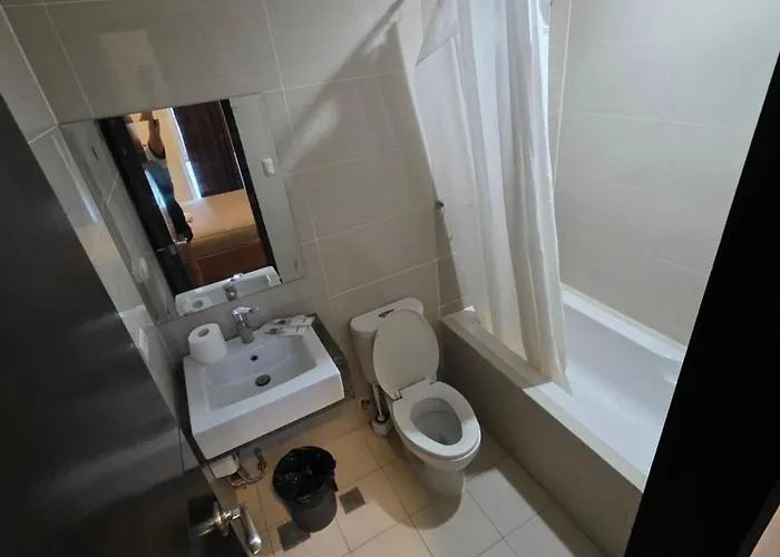Aparthotel Ejb At Mactan Newtown Seaview
